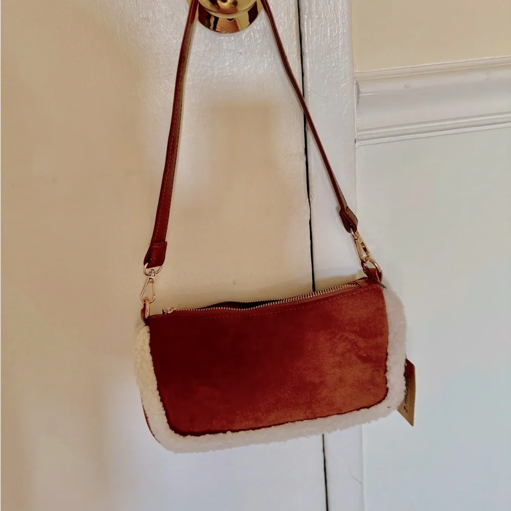 Bearpaw Shoulder Bag